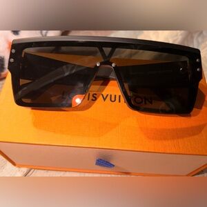 LOUIS VUITTON WAIMEA L SUNGLASSES- BRAND NEW NEVER WORN